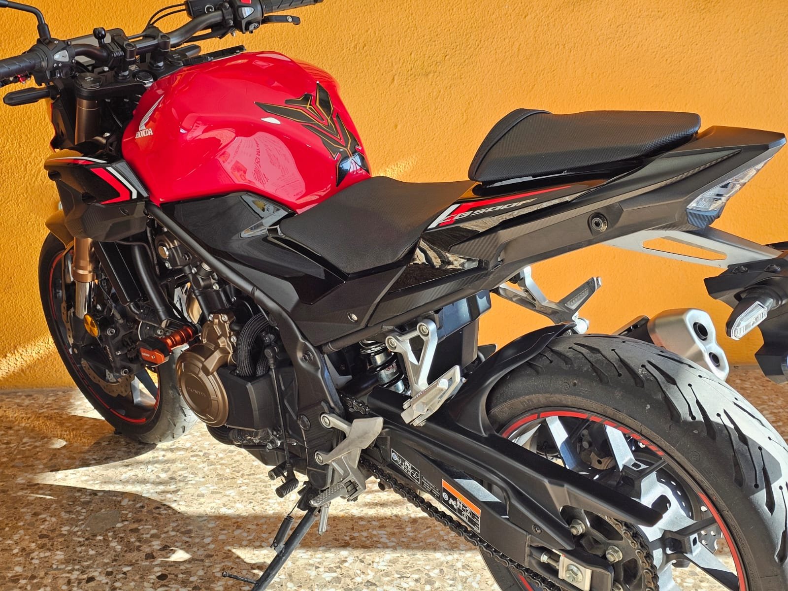 Alquiler HONDA CB 500 F en Valencia