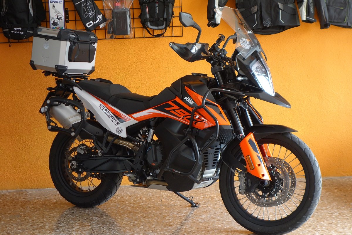 Alquiler KTM 790 Adventure en Valencia