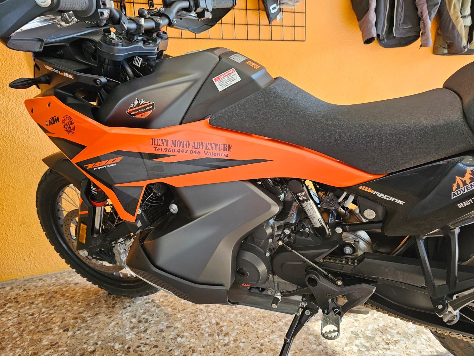 Alquiler KTM 790 Adventure en Valencia