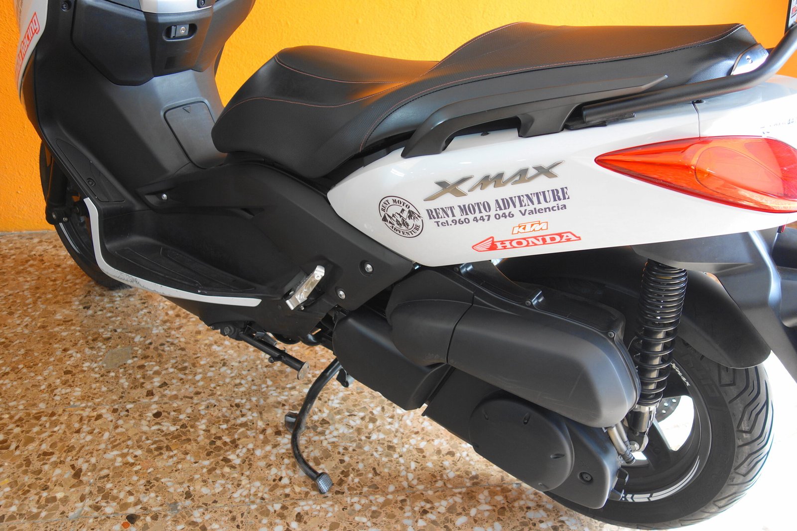 Alquiler YAMAHA X-MAX 250 en Valencia